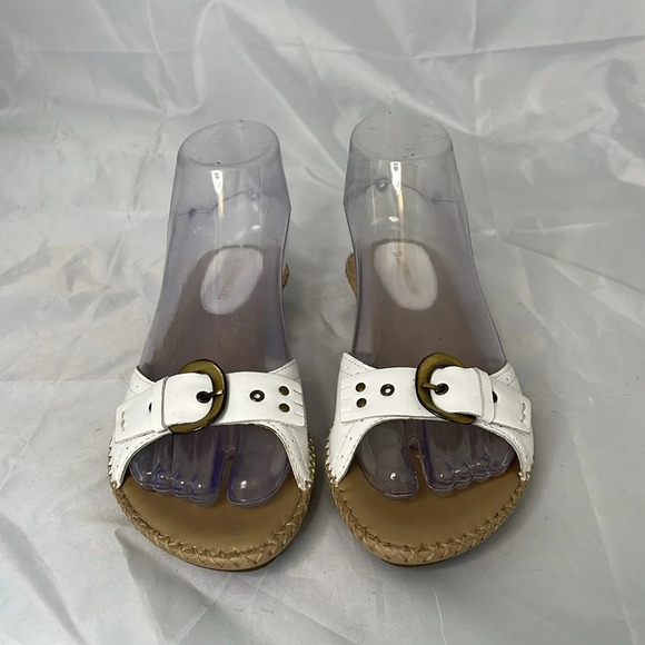 NATURALIZER Ellen Kitten Heel Buckle Banded Slide Sandal White Genuine Leather 7 - Picture 2 of 11